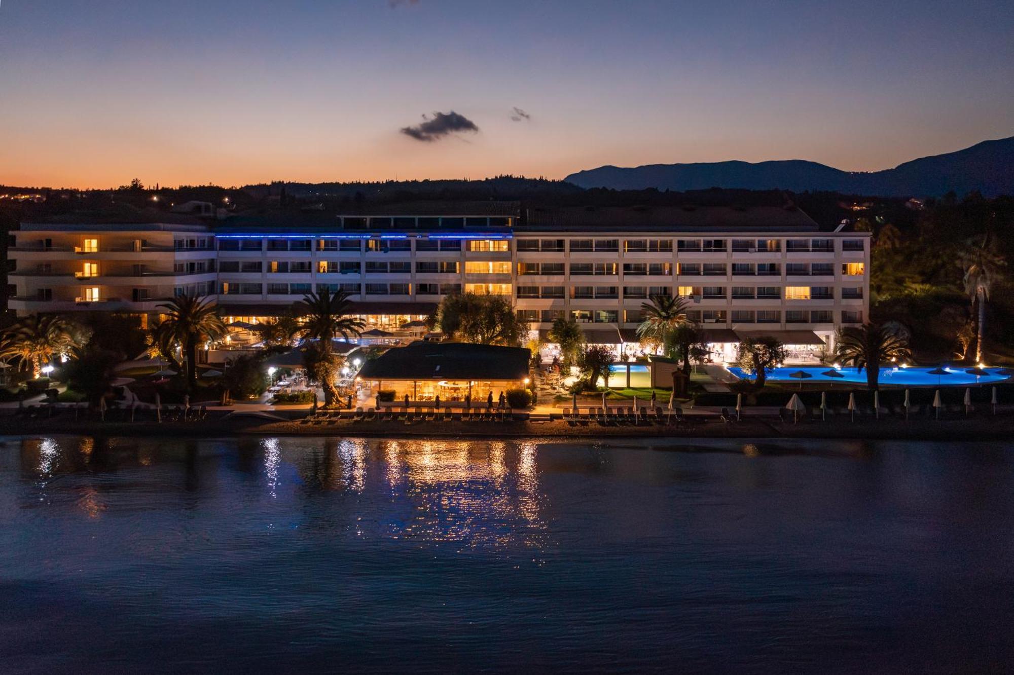 Elea Beach Hotel Dassia  Esterno foto