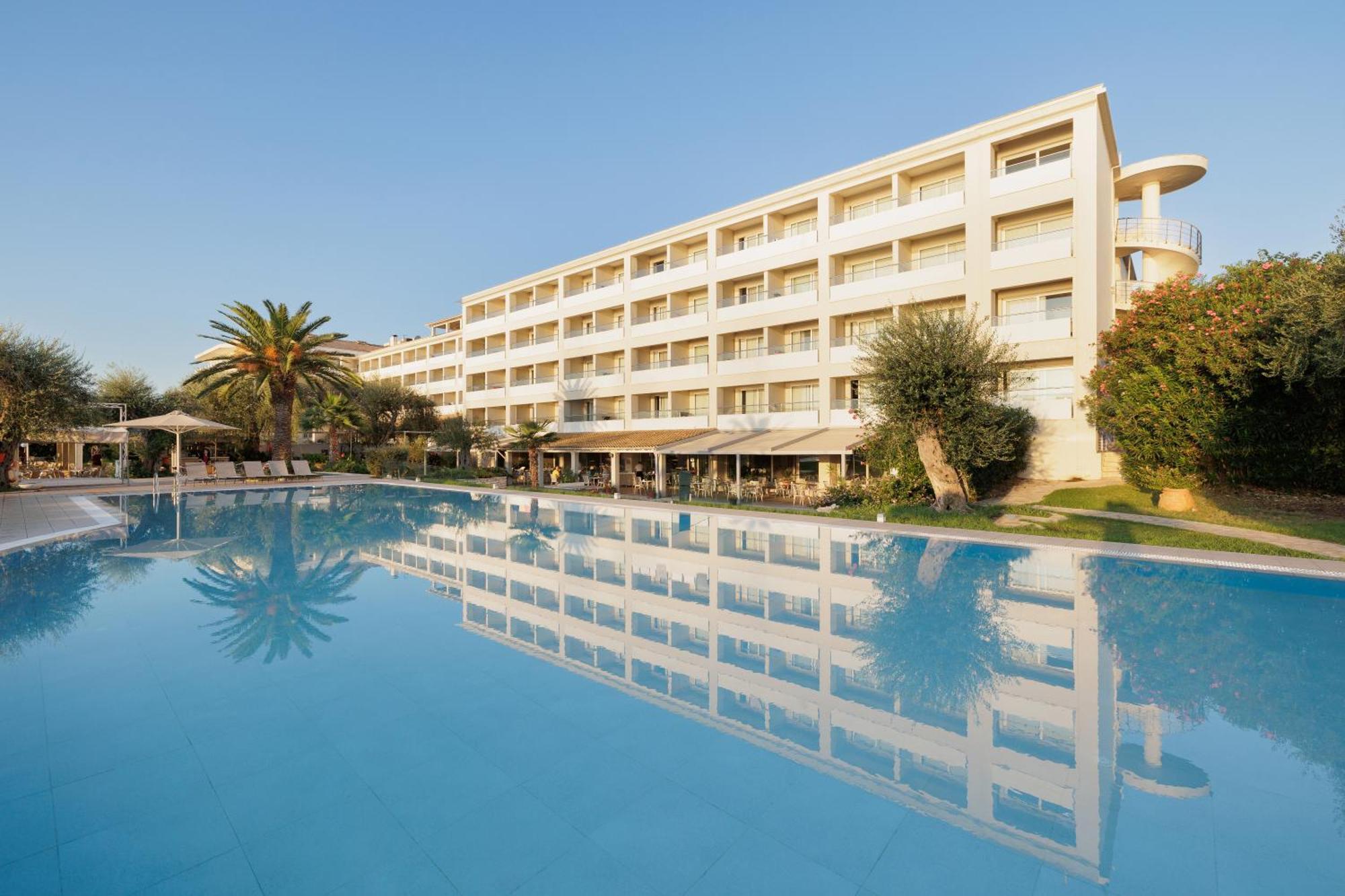 Elea Beach Hotel Dassia  Esterno foto