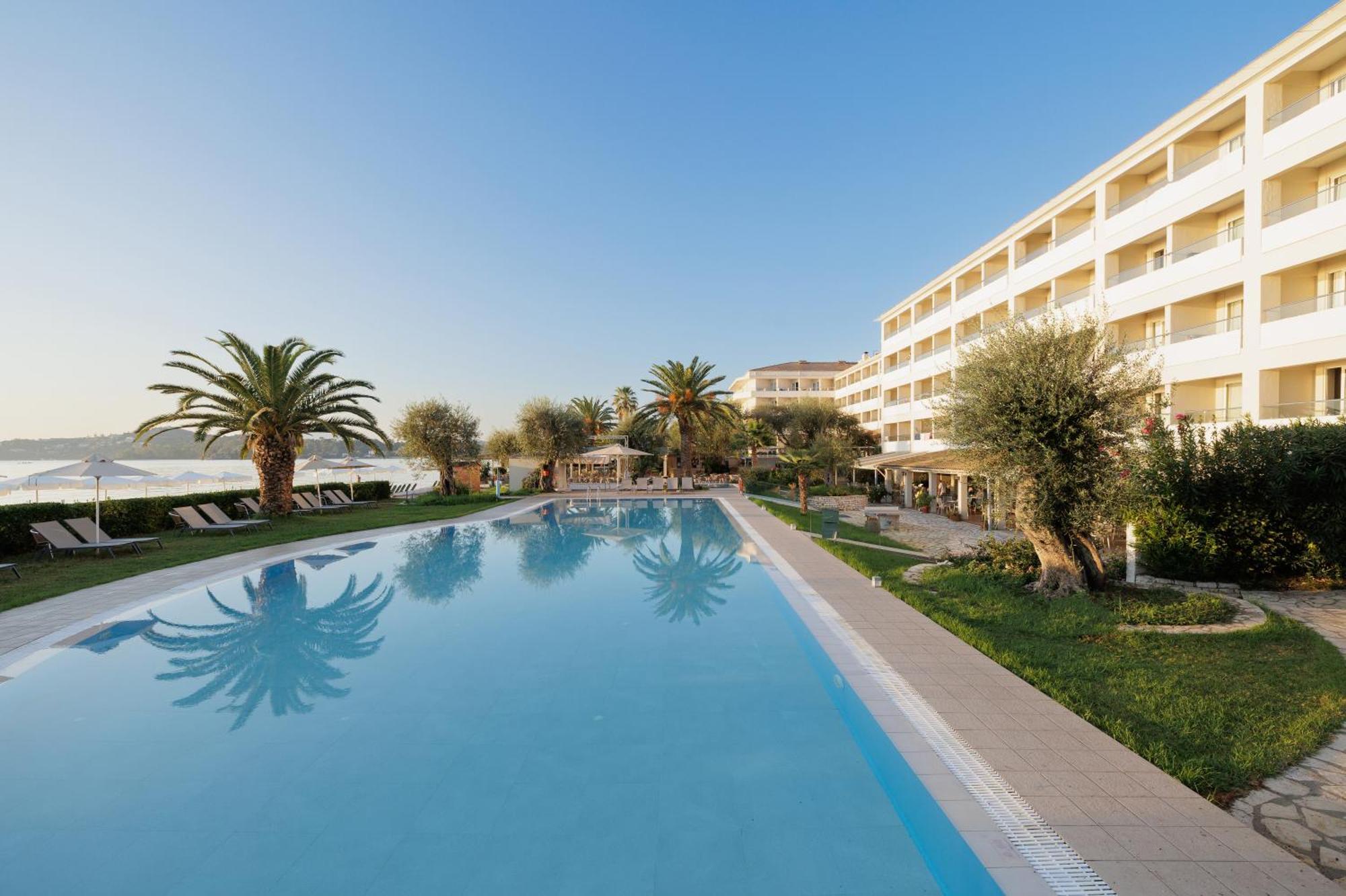 Elea Beach Hotel Dassia  Esterno foto