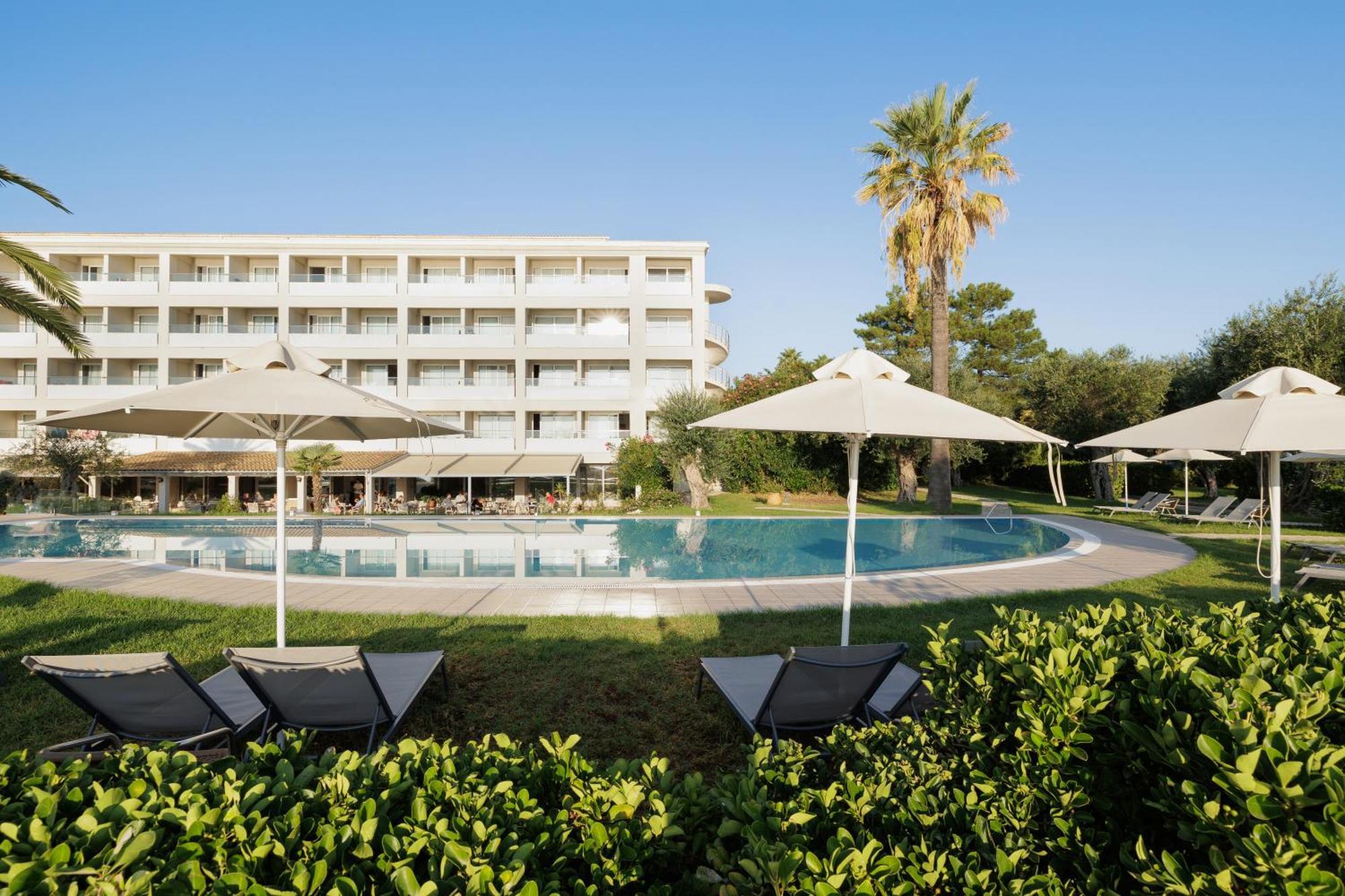 Elea Beach Hotel Dassia  Esterno foto