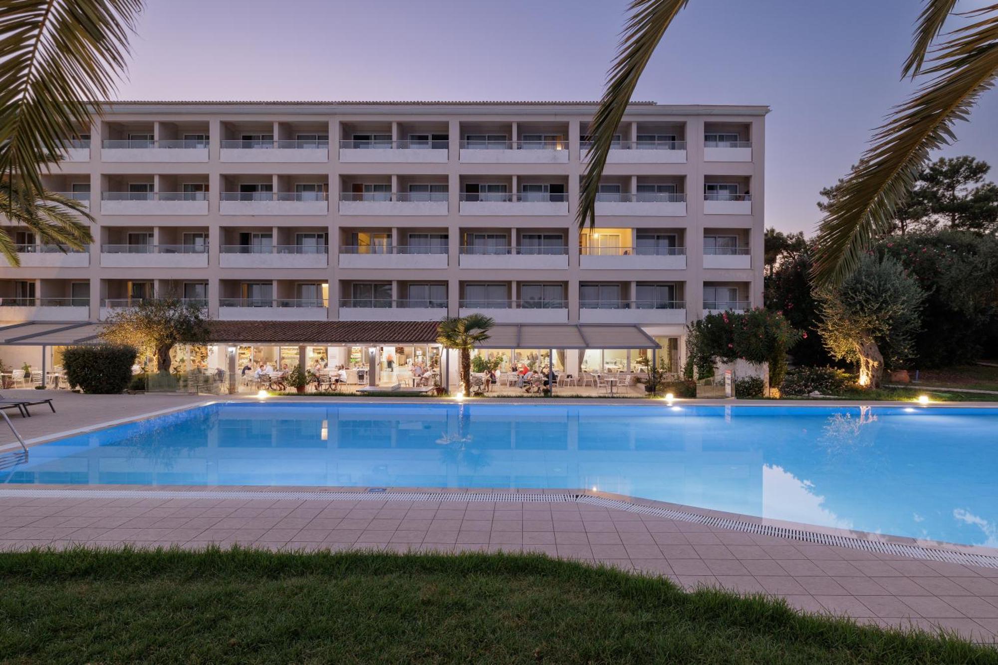 Elea Beach Hotel Dassia  Esterno foto
