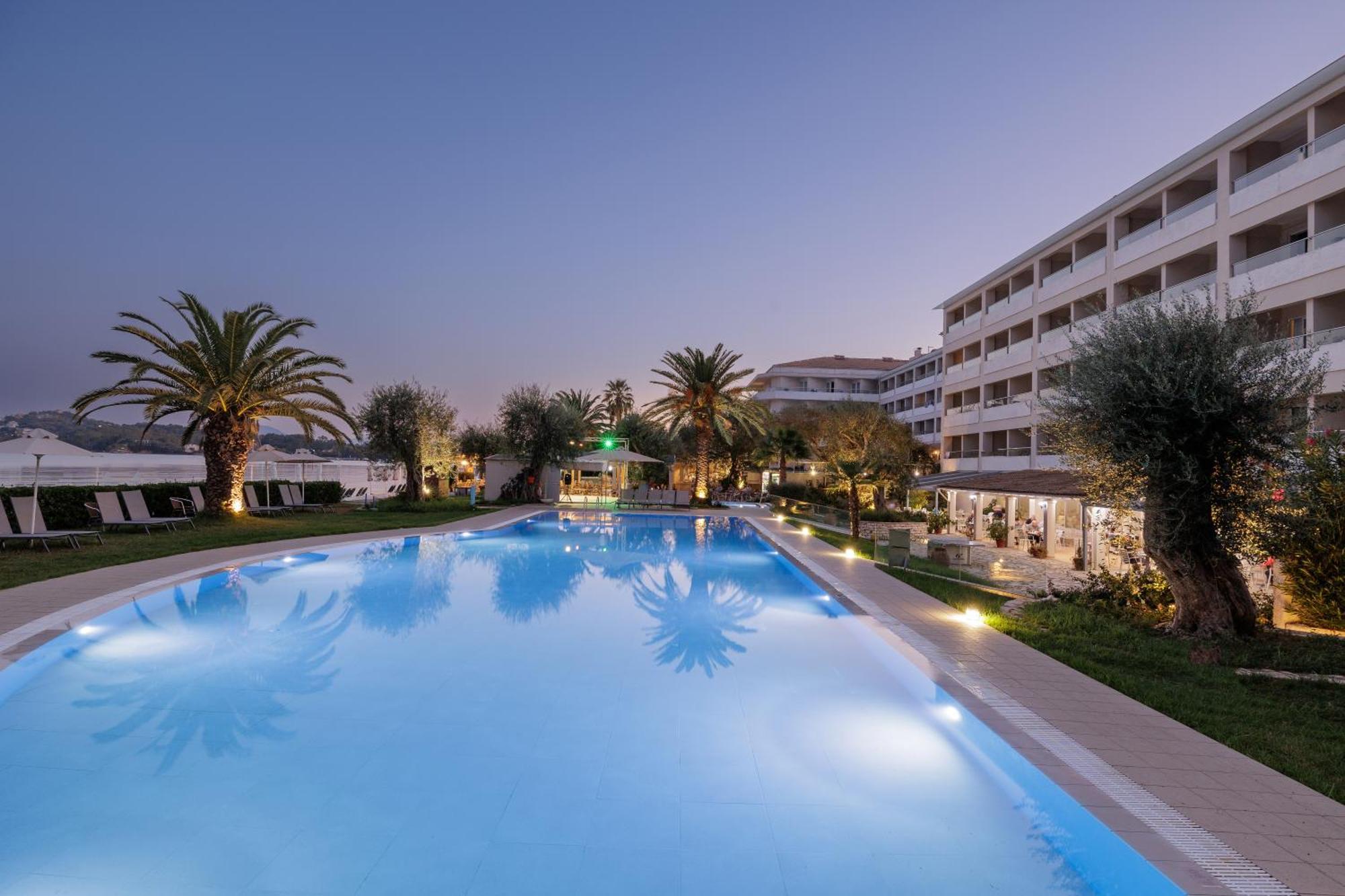 Elea Beach Hotel Dassia  Esterno foto